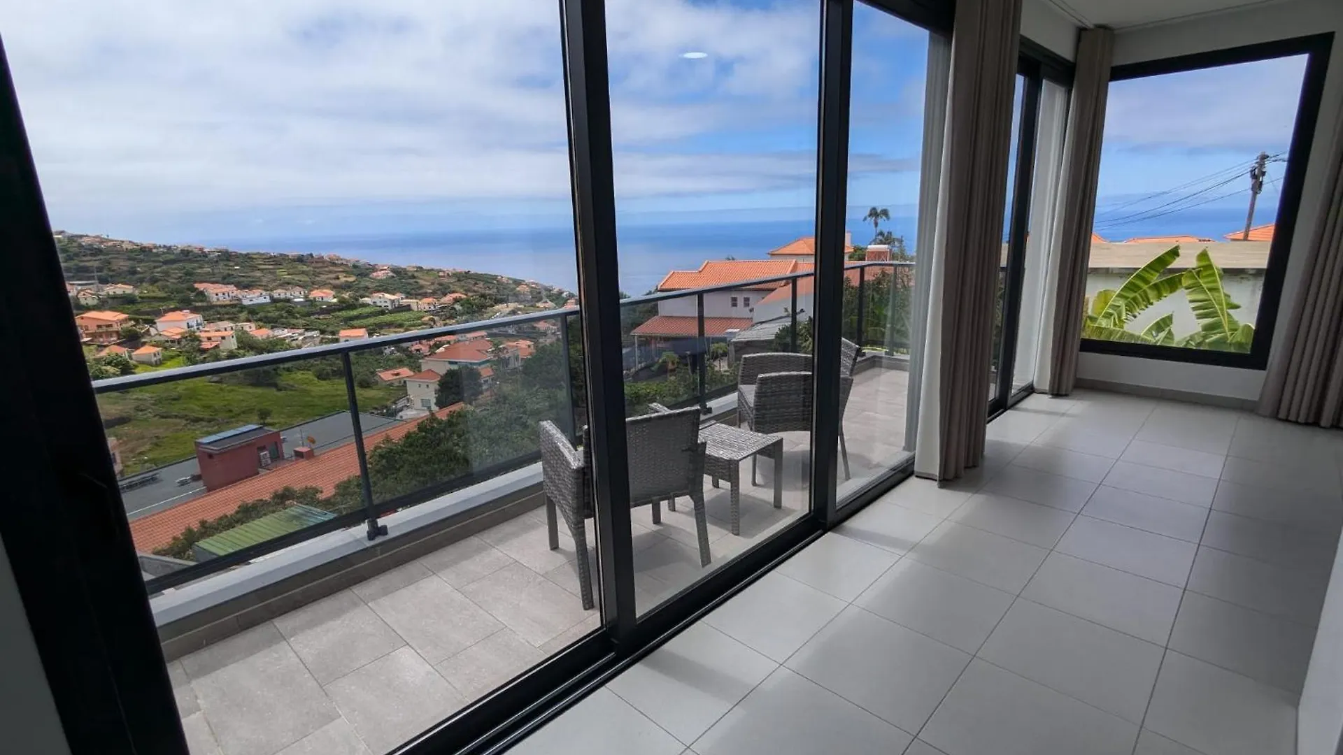 Apartment Antonette Calheta  Portugal